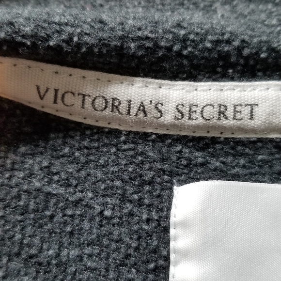 Victoria Secret Hood ~small - Picture 10 of 11
